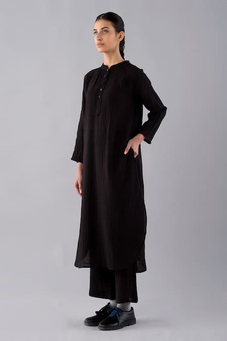 JAYATI GOENKA_Black Cotton Linen Band Collar Dyed Kurta _Online_at_Aza_Fashions
