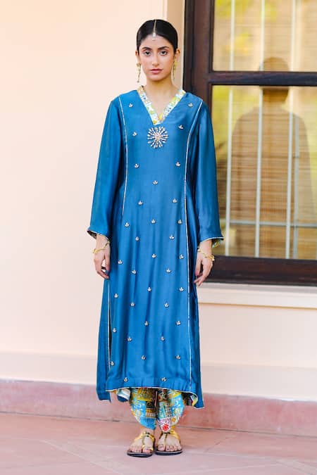 Sage Saga Blue Silk Satin Blend Floral V Neck Kubra Embroidered Kurta Online at Aza Fashions Sage Saga_Blue Silk Satin Blend Floral V Neck Kubra Embroidered Kurta_Online_at_Aza_Fashions