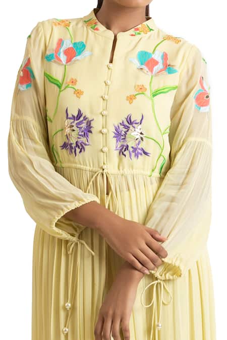 Seams Pret And Couture Embroidered Kurta & Pant Set 