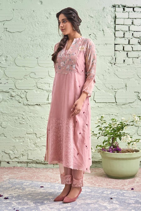 Buy Naaz By Noor Pink Cotton, Organza, Chanderi Mandarin Collar Embroidered Kurta Set Online at Aza Fashions Buy_Naaz By Noor_Pink Cotton, Organza, Chanderi Mandarin Collar Embroidered Kurta Set _Online_at_Aza_Fashions