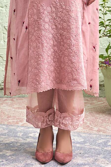 Shop Naaz By Noor Pink Cotton, Organza, Chanderi Mandarin Collar Embroidered Kurta Set Online at Aza Fashions Shop_Naaz By Noor_Pink Cotton, Organza, Chanderi Mandarin Collar Embroidered Kurta Set _Online_at_Aza_Fashions