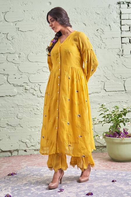 Buy Naaz By Noor Yellow Cotton, Organza, Chanderi V Neck Embroidered Kurta Set Online at Aza Fashions Buy_Naaz By Noor_Yellow Cotton, Organza, Chanderi V Neck Embroidered Kurta Set _Online_at_Aza_Fashions