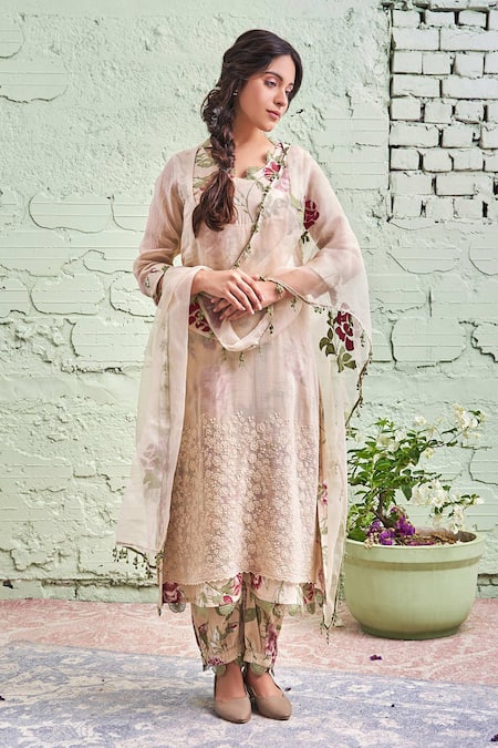 Naaz By Noor Embroidered Kurta Set 