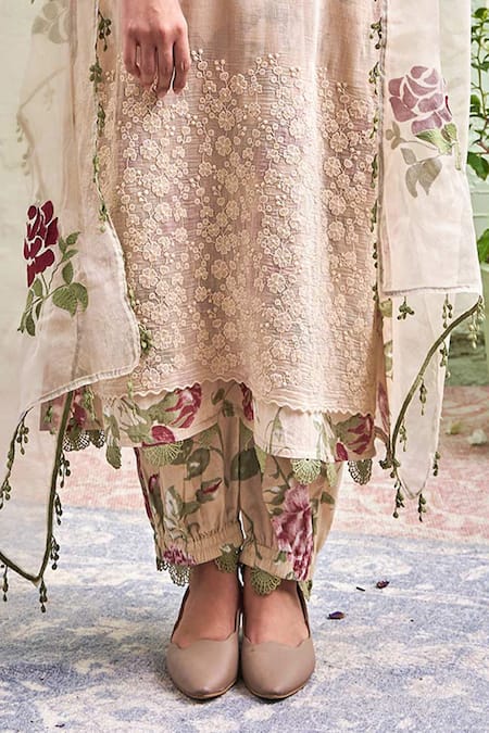 Shop Naaz By Noor Beige Cotton, Organza, Chanderi Round Embroidered Kurta Set Online at Aza Fashions Shop_Naaz By Noor_Beige Cotton, Organza, Chanderi Round Embroidered Kurta Set _Online_at_Aza_Fashions