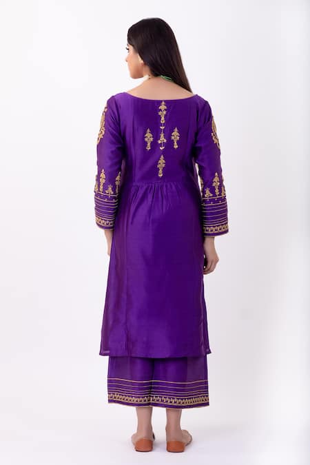 Priya Chaudhary Chanderi Silk Kurta Set 