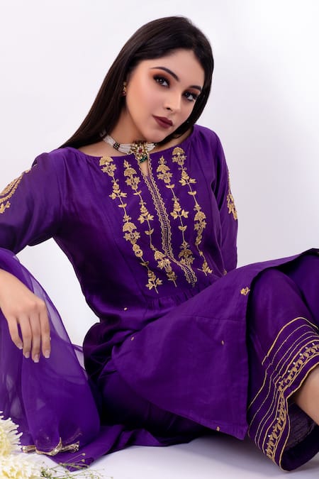 Buy_Priya Chaudhary_Purple , Organza, Chanderi Notched Kurta Set _Online_at_Aza_Fashions