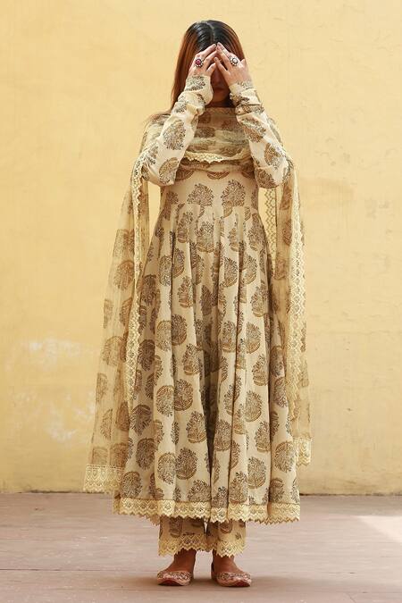 Gulabo Jaipur_Beige Cotton Floral Boat Print Anarkali Set _Online_at_Aza_Fashions