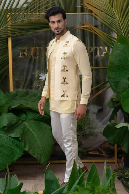 Runit Gupta Cream Chanderi Silk Acrylic Bundi Online at Aza Fashions Runit Gupta_Cream Chanderi Silk Acrylic Bundi _Online_at_Aza_Fashions