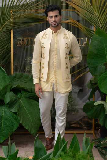 Men Cream Rayon Kurta With Cotton Pant