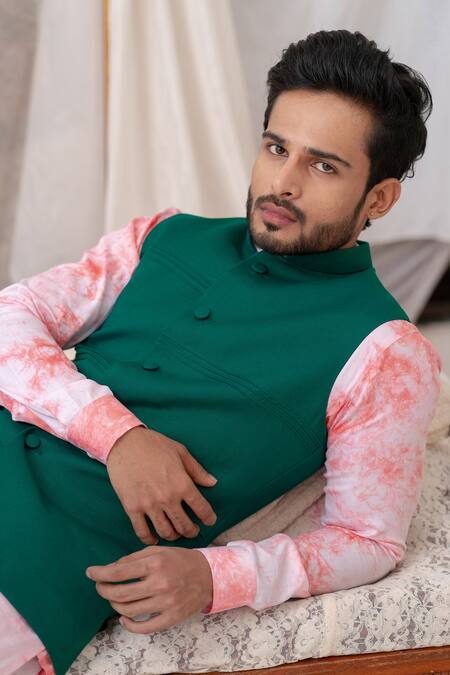 Buy Runit Gupta Green Cotton Linen Pintuck Bundi Online at Aza Fashions Buy_Runit Gupta_Green Cotton Linen Pintuck Bundi _Online_at_Aza_Fashions