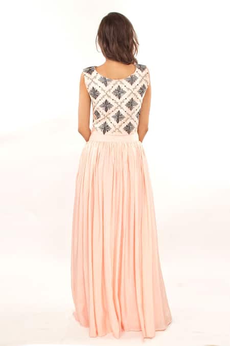 Shop Jasmine Bains Pink Silk Geometric, Sequin, Thread, Bead Round Crop Top And Skirt Set at Aza Fashions Shop_Jasmine Bains_Pink Silk Geometric, Sequin, Thread, Bead Round Crop Top And Skirt Set _at_Aza_Fashions