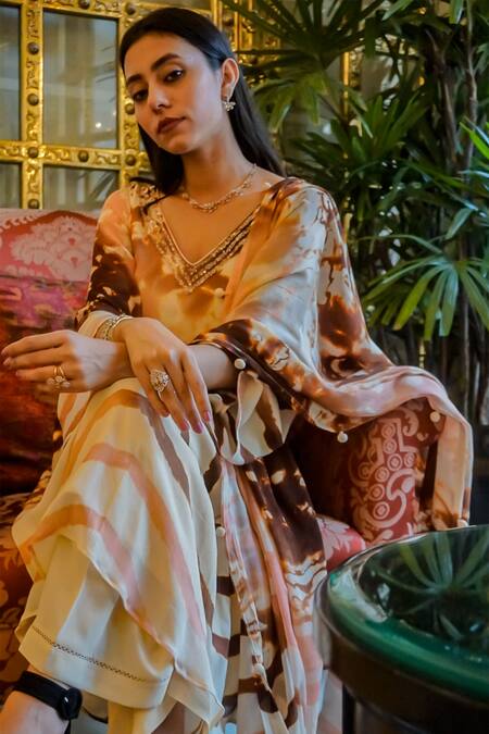 Buy Jasmine Bains Pink Kurta Georgette Pant Crepe V Neck Tie-dye Palazzo Set Online at Aza Fashions Buy_Jasmine Bains_Pink Kurta Georgette Pant Crepe V Neck Tie-dye Palazzo Set _Online_at_Aza_Fashions