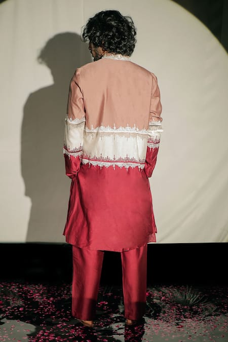 Shop Jubinav Chadha Red Silk Chanderi Floral, Resham Kurta Set at Aza Fashions Shop_Jubinav Chadha_Red Silk Chanderi Floral, Resham Kurta Set _at_Aza_Fashions