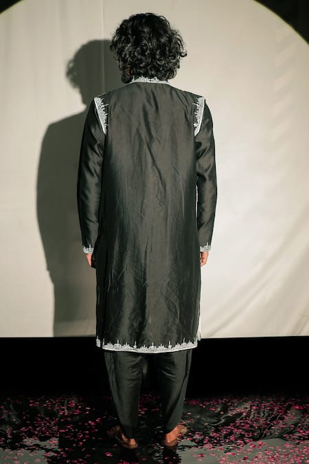 Shop_Jubinav Chadha_Black Silk Chanderi Floral Kurta Set _at_Aza_Fashions