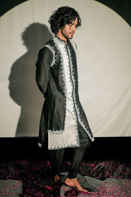 Jubinav Chadha_Black Silk Chanderi Floral Kurta Set _Online_at_Aza_Fashions