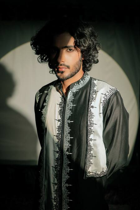 Shop_Jubinav Chadha_Black Silk Chanderi Floral Kurta Set _Online_at_Aza_Fashions