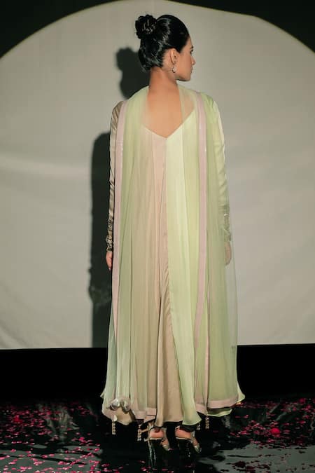 Jubinav Chadha Embroidered Asymmetric Kurta Set 