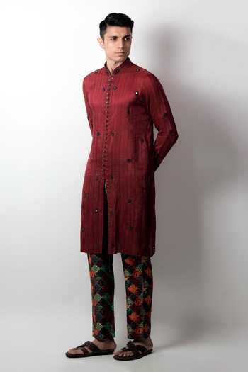 Jubinav Chadha_Maroon Raw Silk French Knots, Mirror Brij Hand Embroidered Kurta _Online_at_Aza_Fashions