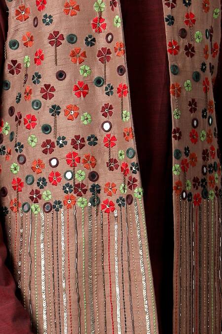 Buy_Jubinav Chadha_Beige Raw Silk Embroidered Floral Motifs Bansi Jacket And Kurta Set _Online_at_Aza_Fashions