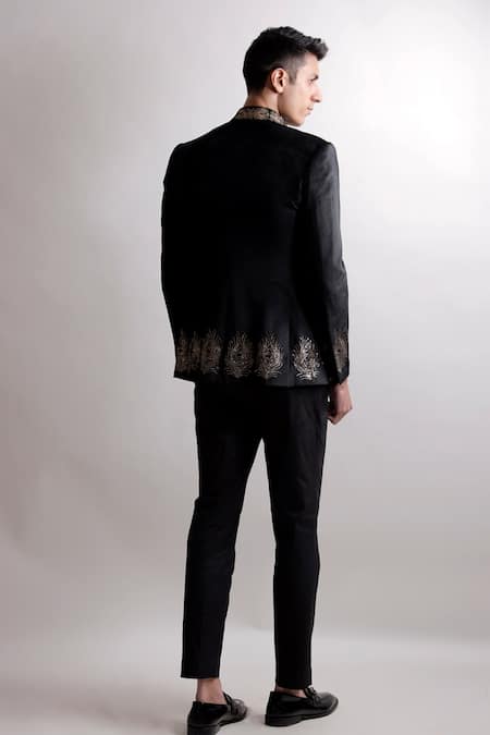 Jubinav Chadha Saarang Bandhgala & Pant Set 