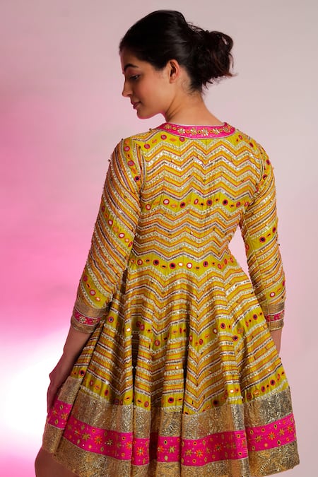 Shop Jubinav Chadha Green Organza, Chanderi Mirror And Kantha Citra Embroidered Anarkali Set at Aza Fashions Shop_Jubinav Chadha_Green Organza, Chanderi Mirror And Kantha Citra Embroidered Anarkali Set _at_Aza_Fashions