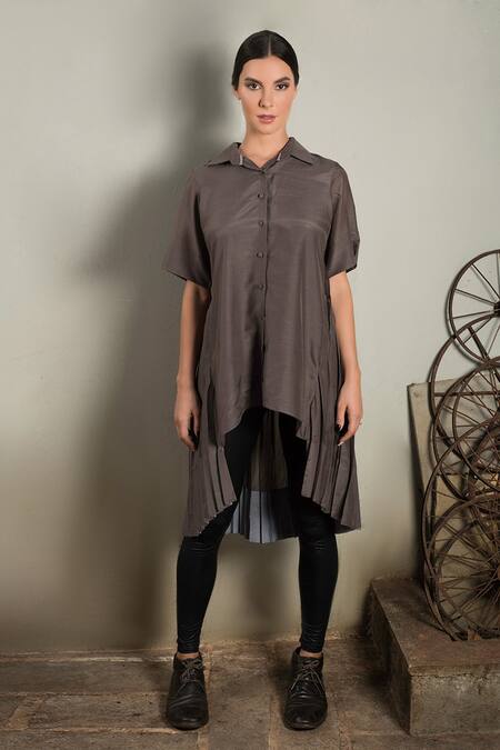 Chillosophy_Grey Cotton Silk Spread Collar Pleated Tunic_Online_at_Aza_Fashions