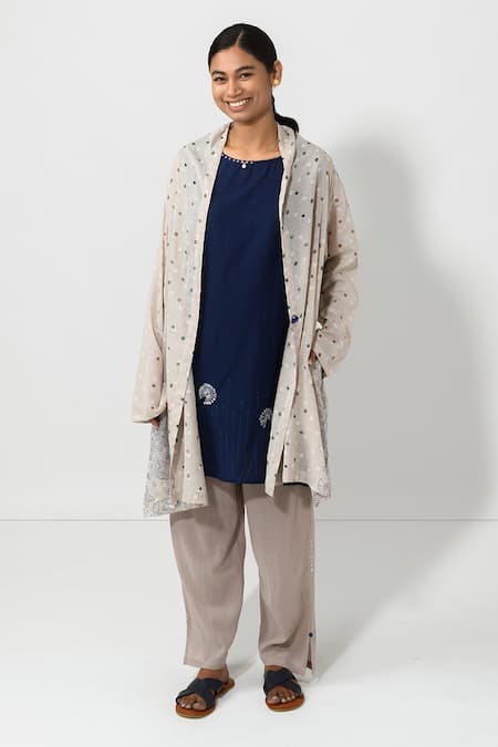 JAYATI GOENKA_Grey Cotton Floral Print And Thread Round Jacket Kurta Set _Online_at_Aza_Fashions