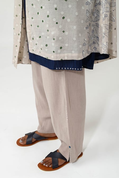 JAYATI GOENKA_Grey Cotton Floral Print And Thread Round Jacket Kurta Set _at_Aza_Fashions