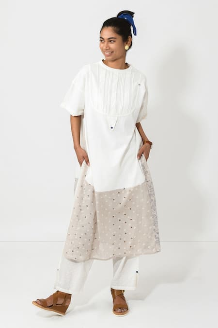 JAYATI GOENKA White Cotton Geometric And Floral Round Tunic & Pant Set