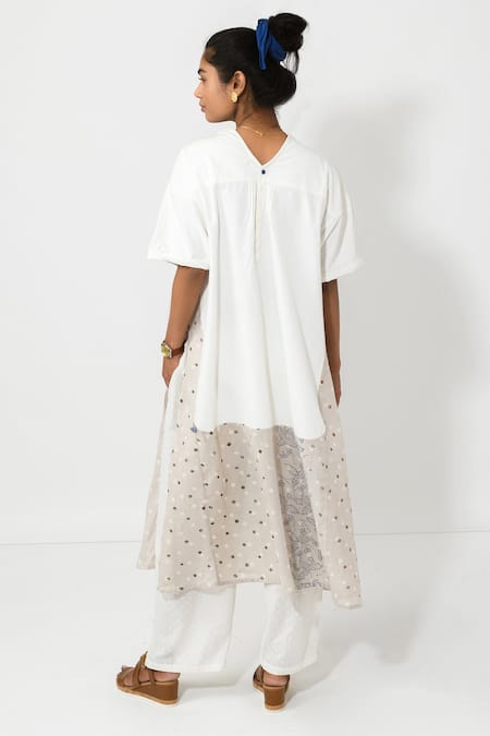 Shop JAYATI GOENKA White Cotton Geometric And Floral Round Tunic & Pant Set at Aza Fashions Shop_JAYATI GOENKA_White Cotton Geometric And Floral Round Tunic & Pant Set _at_Aza_Fashions