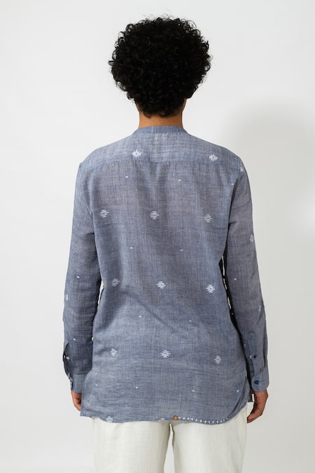 Shop JAYATI GOENKA Grey Cotton Thread Woven Shirt at Aza Fashions Shop_JAYATI GOENKA_Grey Cotton Thread Woven Shirt _at_Aza_Fashions