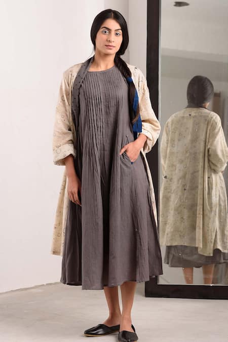 JAYATI GOENKA Grey Handwoven Cotton Dress Round, Jacket Open And Set