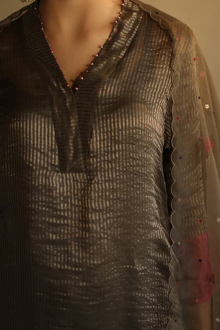 Shop_Begum_Grey Kurta And Pant Tissue Dupatta Organza Inner Mulmul Set  _Online_at_Aza_Fashions