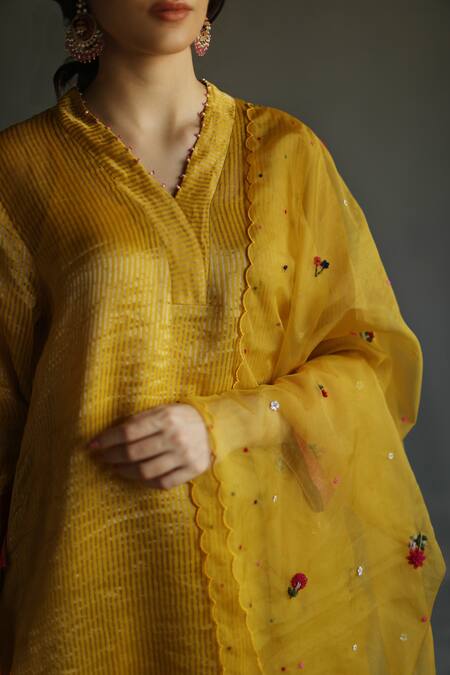Shop_Begum_Yellow Kurta And Pant Tissue Dupatta Organza Inner Mulmul V Embroidered Set _Online_at_Aza_Fashions