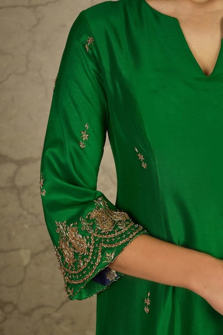 Akriti 2024 kurti online