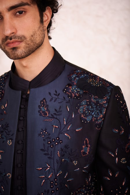 Jatin Malik_Blue Linen Silk, Lining Satin Floral Motifs Ombre Jacket And Kurta Set _at_Aza_Fashions