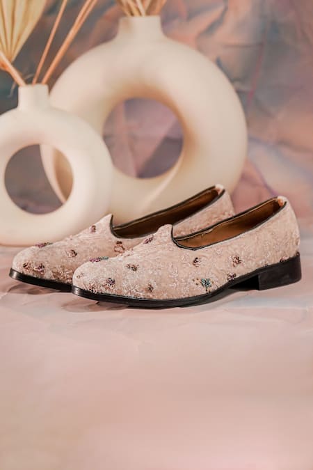 Jatin Malik_Pink Hand Embroidered Velvet Juttis _Online_at_Aza_Fashions