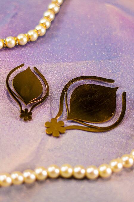 Jatin Malik Gold Floret Metal Cutout Kalangi Set Of 2 Online at Aza Fashions Jatin Malik_Gold Floret Metal Cutout Kalangi Set Of 2 _Online_at_Aza_Fashions