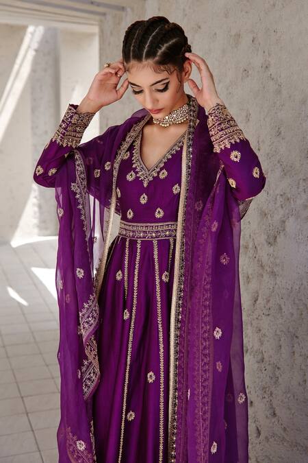 Shop_Jigar Mali_Purple Organza, Chanderi Dori, Floral, Aari Deep V Neck Anarkali Set _Online_at_Aza_Fashions