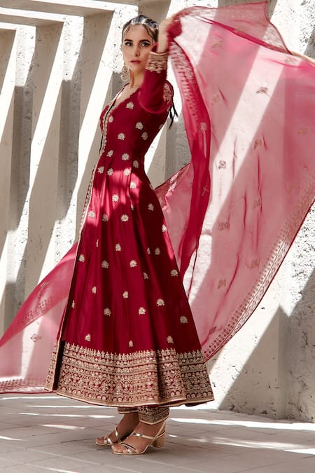 Jigar Mali_Red Organza, Chanderi Floral, Aari V Neck Anarkali Set _Online_at_Aza_Fashions