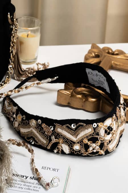 Payal Singhal Accessories Black Embroidered Afrah Headband
