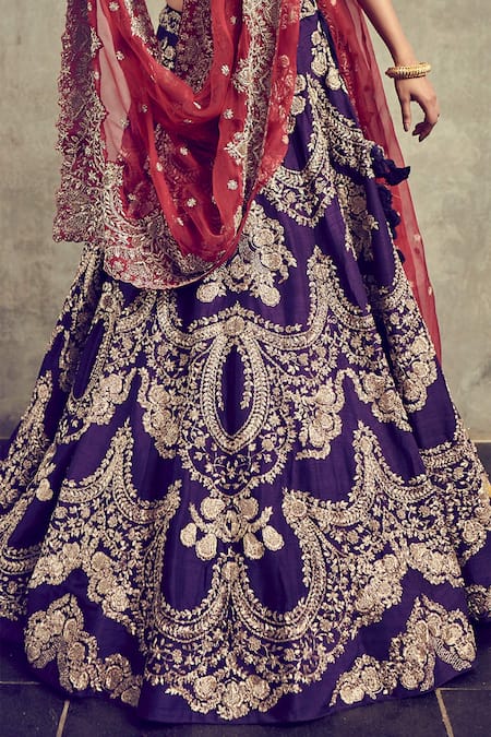 JAYANTI REDDY_Red Raw Silk V Neck Embroidered Bridal Lehenga Set  _Online_at_Aza_Fashions