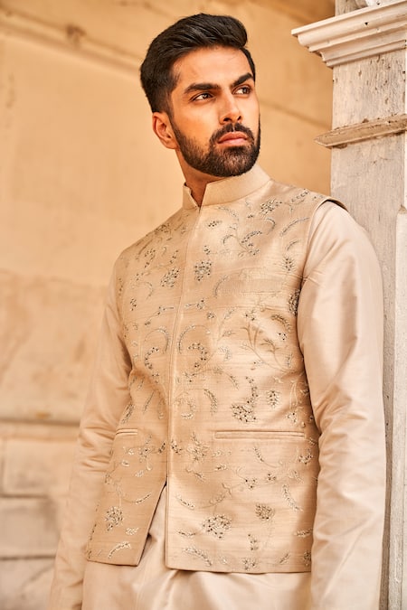 Jayanti Reddy_Beige Raw , Chiniya Zardozi Floral Embroidered Bundi And Kurta Set _Online_at_Aza_Fashions