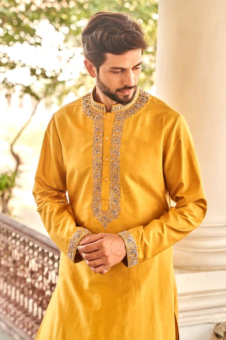 Jayanti Reddy_Yellow , Chiniya Zardozi Embroidered Kurta Set_Online_at_Aza_Fashions