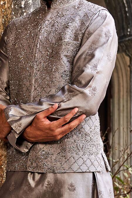 Jayanti Reddy_Grey Raw , Chiniya Zardozi Embroidered Bundi And Kurta Set _Online_at_Aza_Fashions