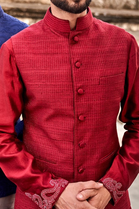 Jayanti Reddy_Maroon Raw , Chiniya Textured Bundi And Kurta Set _Online_at_Aza_Fashions