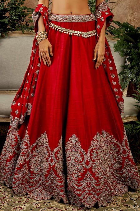 Buy_Jayanti Reddy_Red Raw Silk, Organza Zardozi Scoop Neck Embroidered Bridal Lehenga Set _Online_at_Aza_Fashions