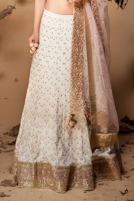 Jyoti Sachdev Iyer Gold Net, Chiffon, Georgette, Bamberg Round Embroidered Lehenga Set Online at Aza Fashions Jyoti Sachdev Iyer_Gold Net, Chiffon, Georgette, Bamberg Round Embroidered Lehenga Set _Online_at_Aza_Fashions