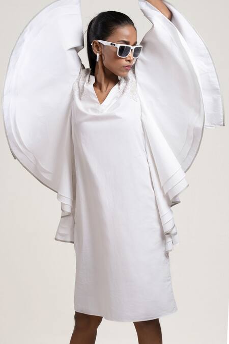 Jyoti Sachdev Iyer White Cotton V Neck Embroidered Midi Dress Online at Aza Fashions Jyoti Sachdev Iyer_White Cotton V Neck Embroidered Midi Dress _Online_at_Aza_Fashions