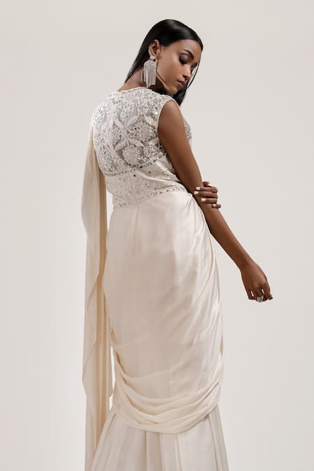 Shop Jyoti Sachdev Iyer White Tulle, Chanderi, Bemberg Round Pre-draped Embroidered Saree at Aza Fashions Shop_Jyoti Sachdev Iyer_White Tulle, Chanderi, Bemberg Round Pre-draped Embroidered Saree_at_Aza_Fashions